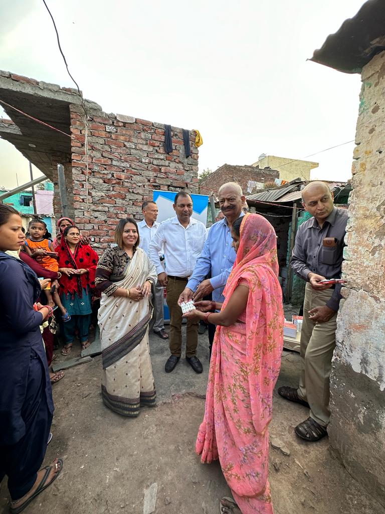 Free Multivitamin Medicine Distribution